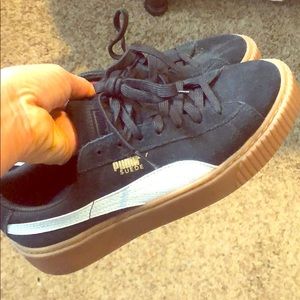 Black and gum sole PUMA CREEPERS KIDS SZ 7